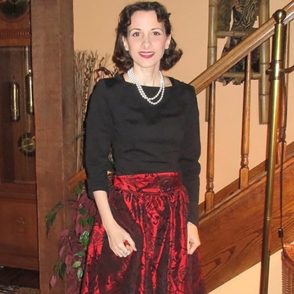 Meet your Posher, Dee - Picture 5 of 8